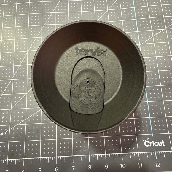 Disney - runDisney / MARVEL Super Heroes Half Marathon Tumbler Cup - Picture 5 of 6